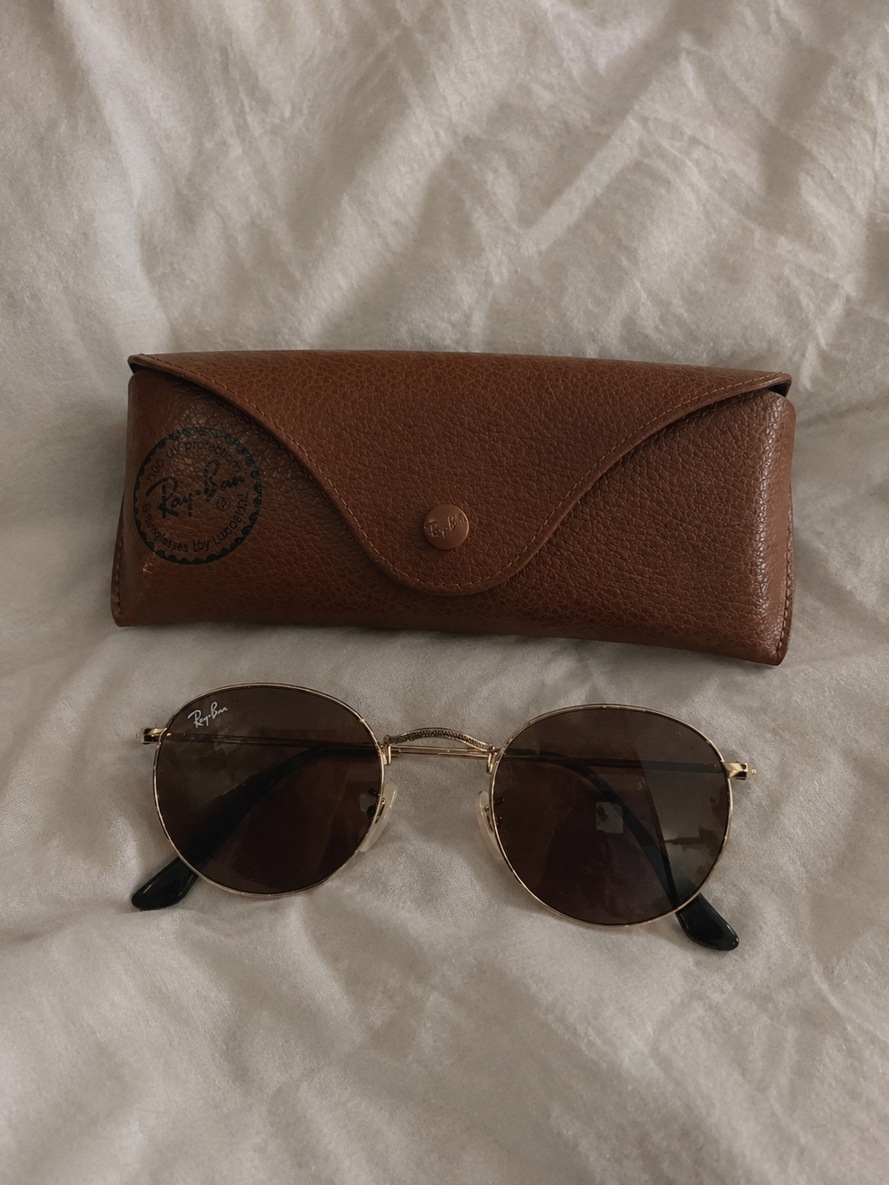 Vintage Ray-Ban Round Sunglasses + Original Leather Case | Gold Frame
